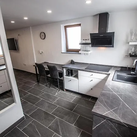 Old Mill House Apartman *