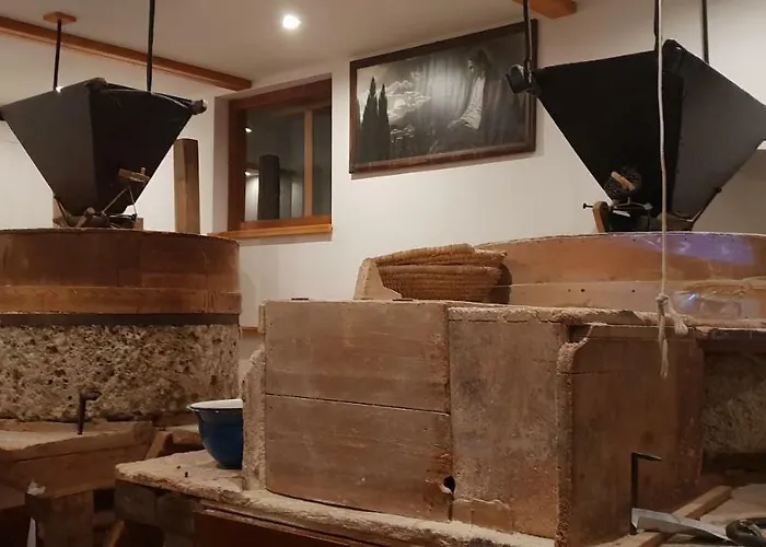 Daire Old Mill House *